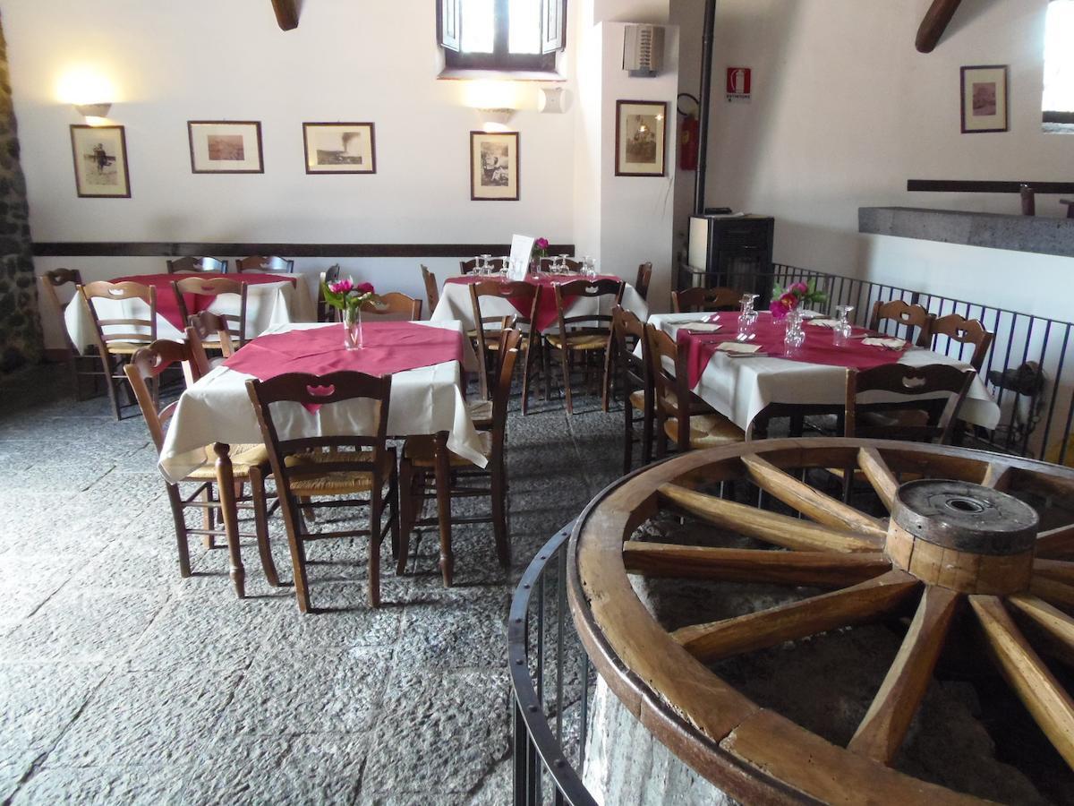 Le Cisterne Dell'Etna Otel Calcerana-Marina Dış mekan fotoğraf