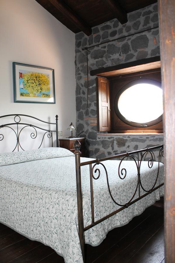 Le Cisterne Dell'Etna Otel Calcerana-Marina Dış mekan fotoğraf