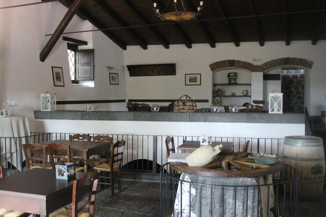 Le Cisterne Dell'Etna Otel Calcerana-Marina Dış mekan fotoğraf